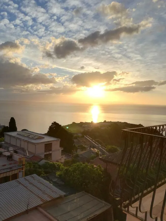 Iriss Bed and Breakfast Taormina 0*,