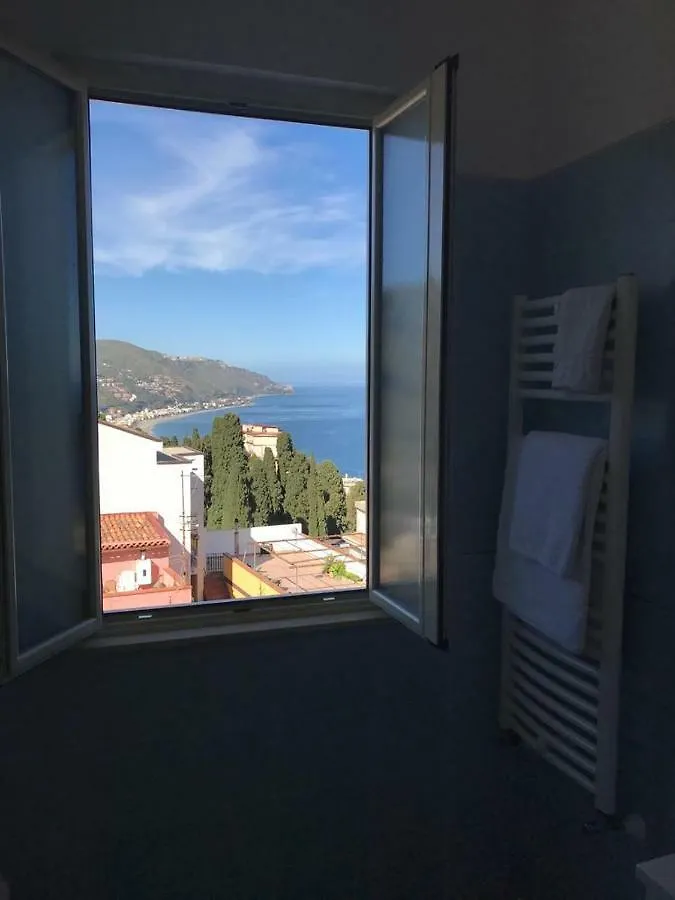 Bed & Breakfast Iriss Bed and Breakfast Taormina Italië